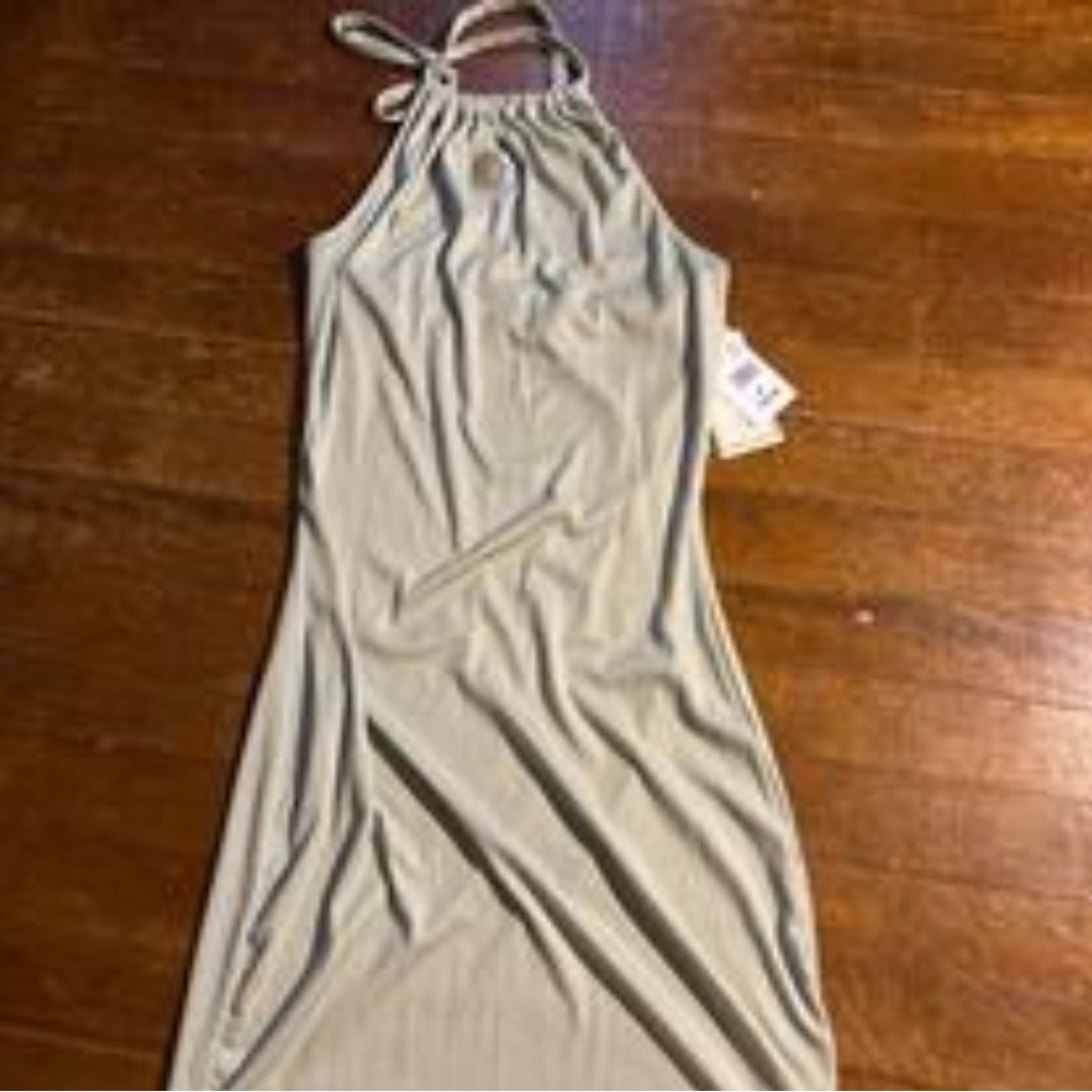 Elegant Light Green Halter Dress With Sun Detailing